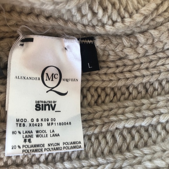 *SOLD* McQ Knit Poncho, szL - Picture 6 of 7
